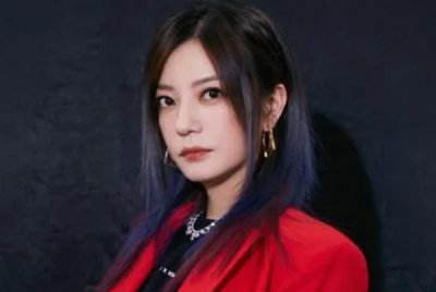 ​赵薇为什么被全网封，赵薇被全网封的原因有三个