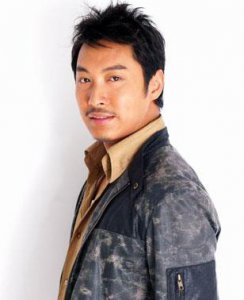 ​谭耀文个人资料