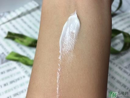 海蓝之谜精华面霜怎么样?海蓝之谜精华面霜好用吗?