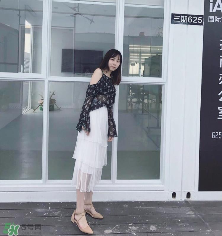 怎么穿衣显瘦脱了有肉