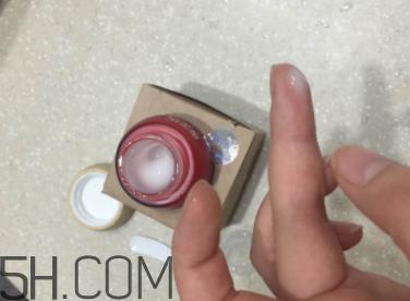 御泥坊红石榴眼霜怎么样？御泥坊红石榴眼霜好用吗？
