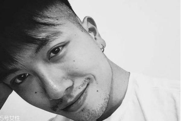 头发少适合什么发型男 男生头发稀少发型好看
