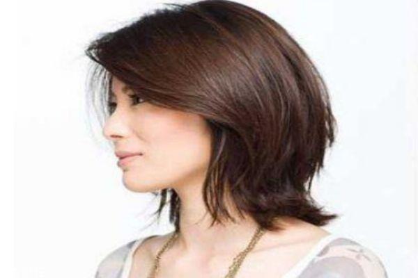 50岁短发怎么烫好看 50岁女人适合烫的短发