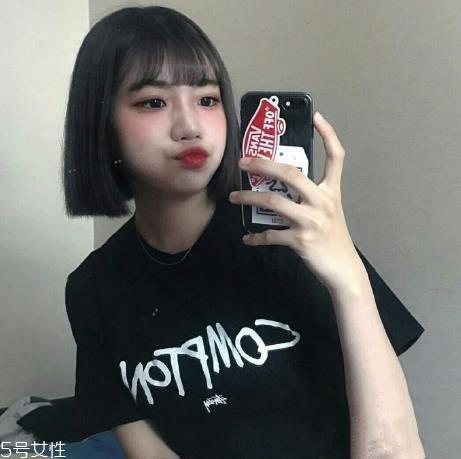短发有刘海好看还是没有刘海好 能修饰脸型更显小脸