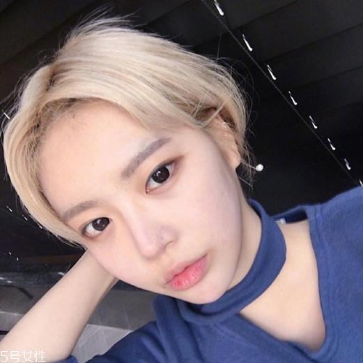 短发有刘海好看还是没有刘海好 能修饰脸型更显小脸