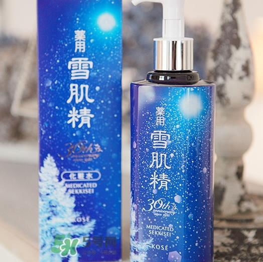 雪肌精化妆水适合秋天用吗_雪肌精化妆水秋天可以用吗