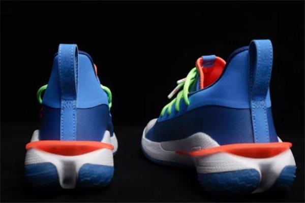 ua curry 7实物开箱 安德玛库里7代开箱测评