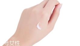 护手霜一天涂几次最好？洗手后都可以涂