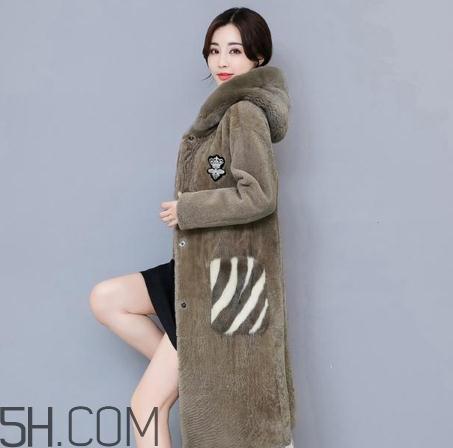 羊剪绒大衣怎么搭配？羊剪绒大衣搭配图片