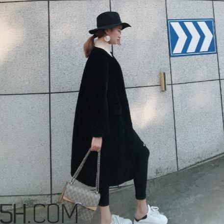 羊剪绒大衣怎么搭配？羊剪绒大衣搭配图片