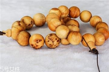 崖柏手串怎么盘？崖柏手串盘玩技巧