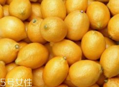 柠檬精油能加在哪些护肤品中？少量添加都可以
