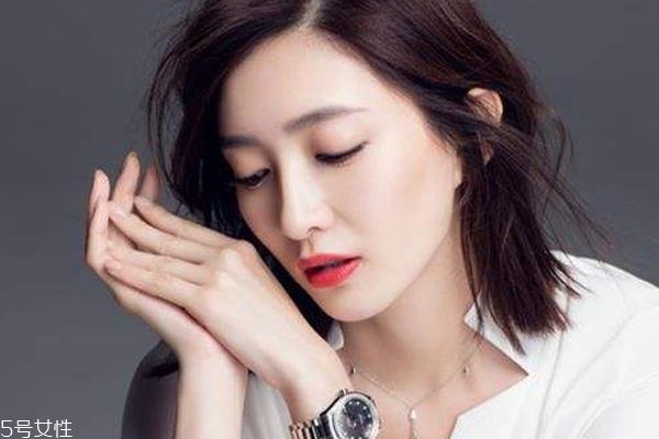 头发软染什么颜色 浅色系或亮色系