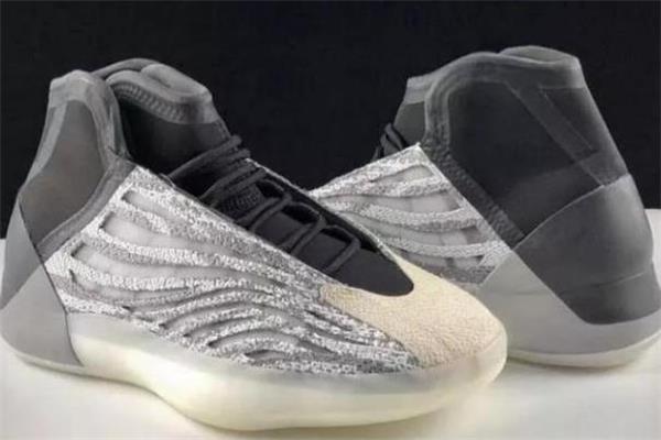 yeezy篮球鞋开箱测评 yeezy篮球鞋脚感怎么样