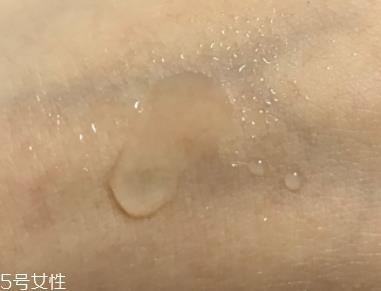 纯露可以当喷雾吗？随时为你补充水分