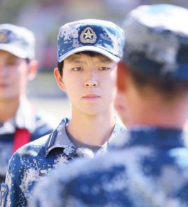 ​真正男子汉2程靖云王倩倩资料介绍 空军高学历女飞行员