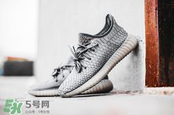 adidas yeezy 350 boost v2蟒蛇皮定制版多少钱？