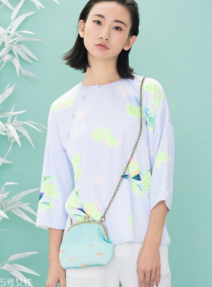 中国风衣服怎么搭配？带你演绎传统之美
