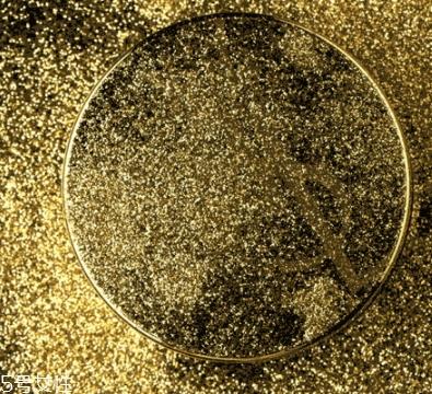 ysl星钻MONOGRAM限量气垫多少钱？ysl2018年星钻气垫