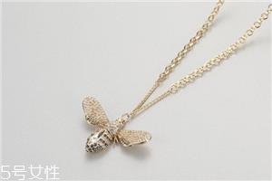 施华洛世奇小蜜蜂项链多少钱？