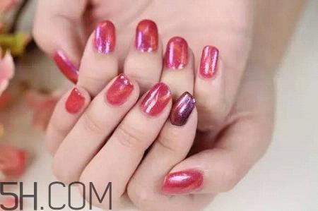 冬季流行的4大美甲风格 猫眼美甲怎么做教程图解