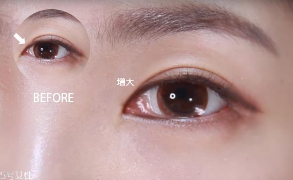 不画眼线只画眼影行吗 不画眼线的眼睛放大术