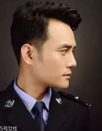 男士鬓角怎么修好看 这3种能修饰脸型