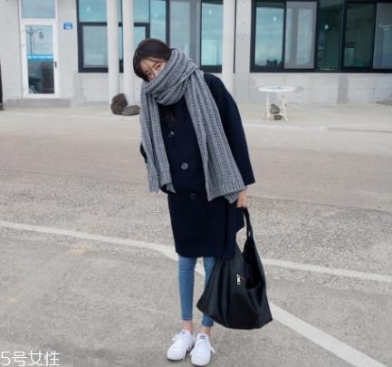什么颜色的围巾最百搭？这几个颜色轻松驾驭