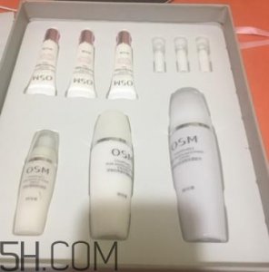 ​欧诗漫珍珠白焕颜小魔盒有什么_使用步骤