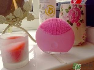 foreo luna2和1的区别 foreo luna洁面仪一代和二代区别