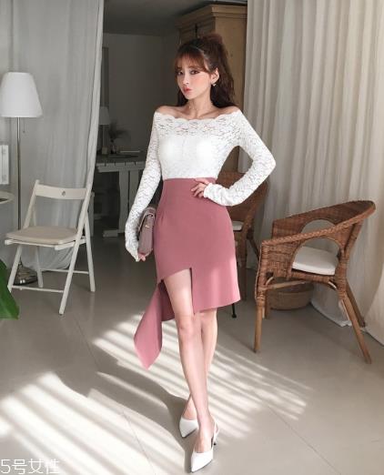 白色蕾丝上衣怎么搭配？女人味尽显