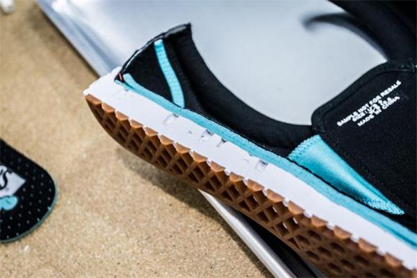 vans comfycush怎么样 vans全新科技测评