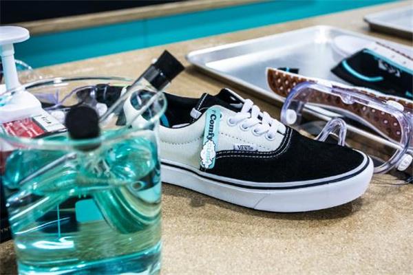 vans comfycush怎么样 vans全新科技测评