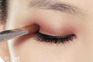 眉粉可以当眼影粉用吗？完全可以