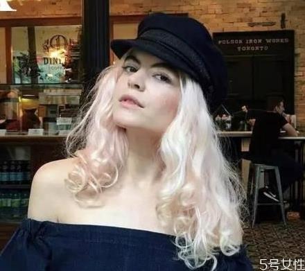 染粉色可以保持多久 粉色头发会掉成什么颜色