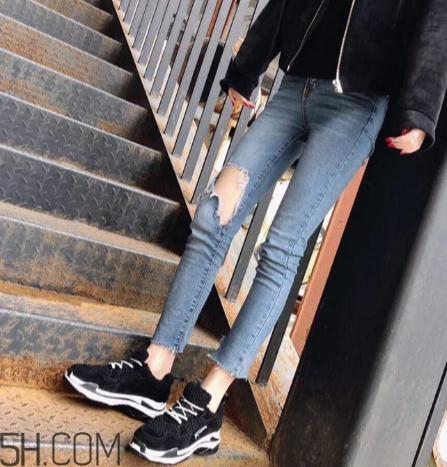 翻毛运动鞋怎么清洗？翻毛运动鞋能用水洗吗？