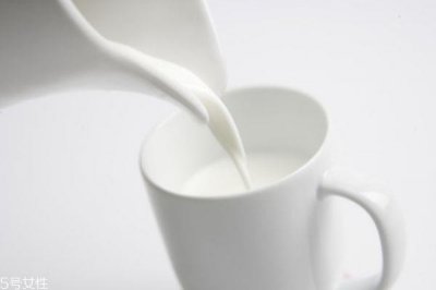 ​蒸脸器可以加牛奶吗 蒸脸器放牛奶要注意什么