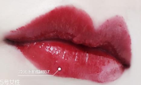 迪奥漆光唇釉哪个好看？让妆效更持久
