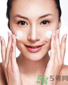 ​为什么会长痘痘？痘痘有哪几种类型的？