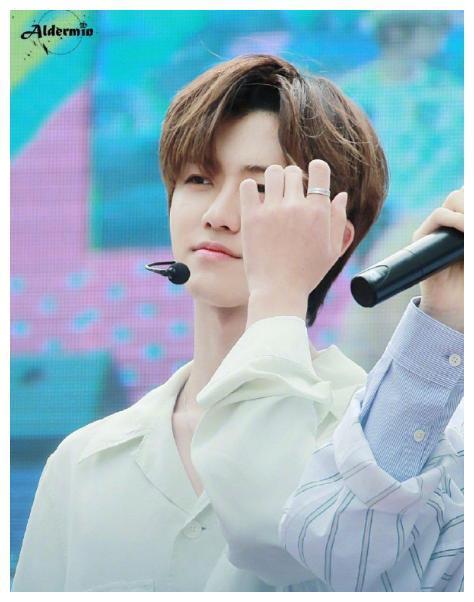 NCT梦队刚回归，罗渽民就传出绯闻！事实证明：李秀满划时代火了