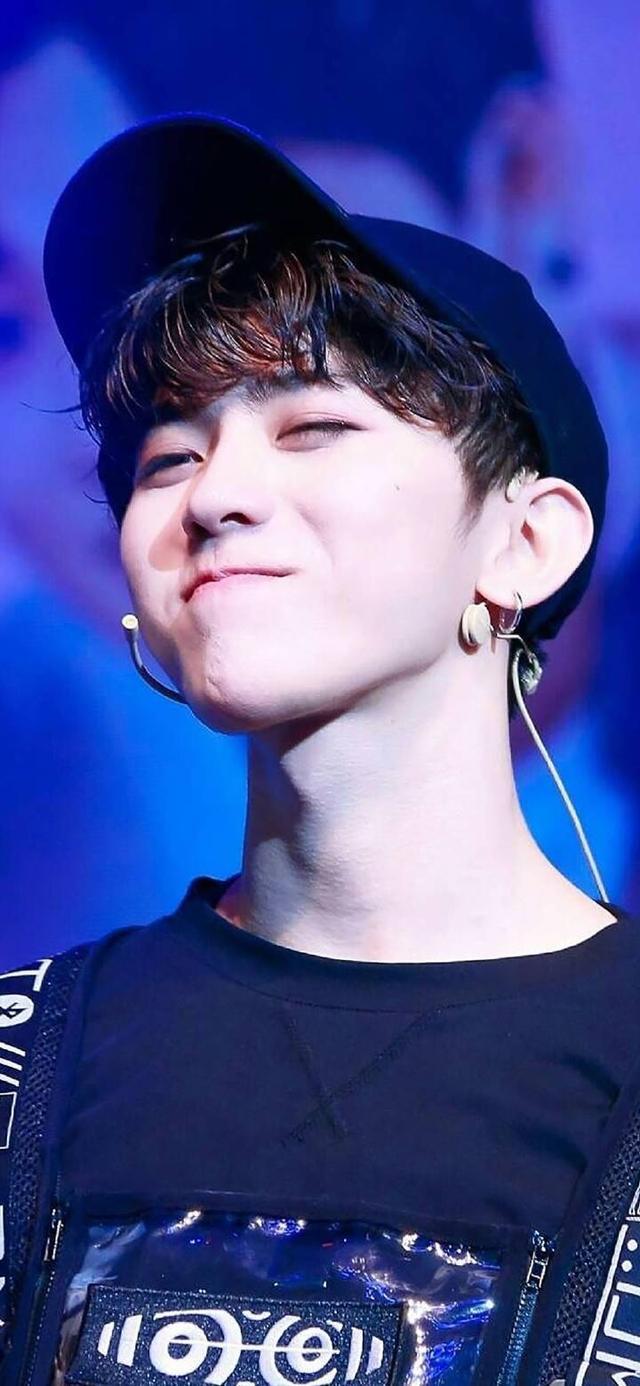 蔡徐坤无水印高清壁纸 NINE PERCENT 队长来袭