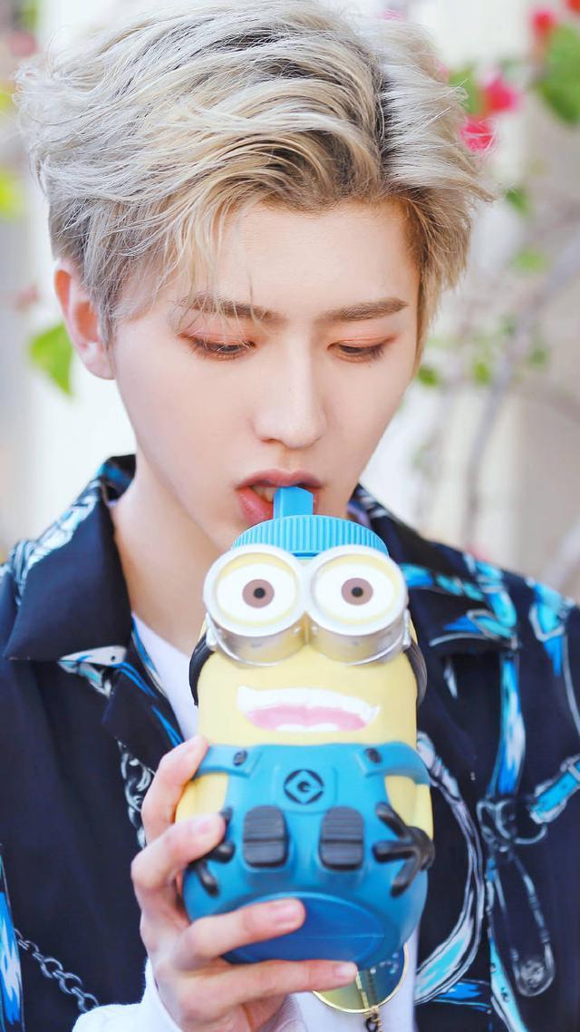 蔡徐坤无水印高清壁纸 NINE PERCENT 队长来袭