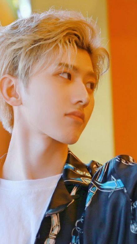 蔡徐坤无水印高清壁纸 NINE PERCENT 队长来袭