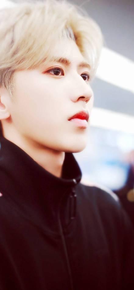 蔡徐坤无水印高清壁纸 NINE PERCENT 队长来袭