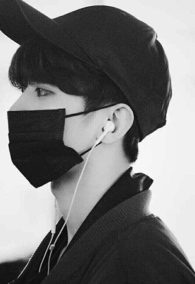 蔡徐坤无水印高清壁纸 NINE PERCENT 队长来袭