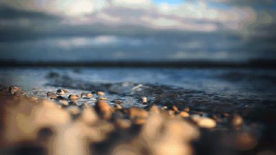 ​每人一首最美诗词：温庭筠最美的唐词，篇幅很短但意境让人沉醉