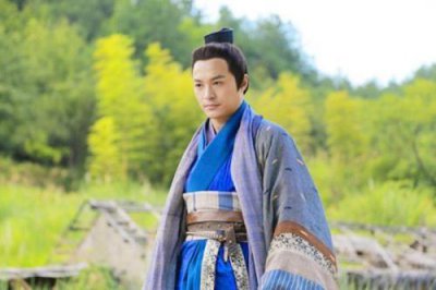 ​郭靖一心想把杨过培养成才，为何始终没有教杨过武功？