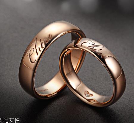 婚戒可以戴右手吗？没有明确的规定