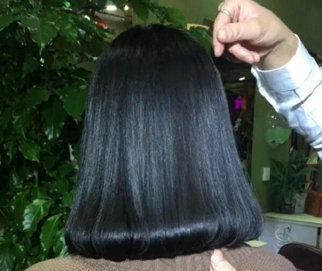 一个20年发型师的忠告：头发齐肩烫后迷人，内扣大气！左右都好看