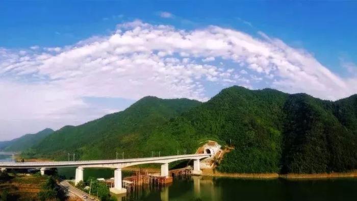 重磅！杭黄铁路静态验收，上海出发去黄山最快2小时！